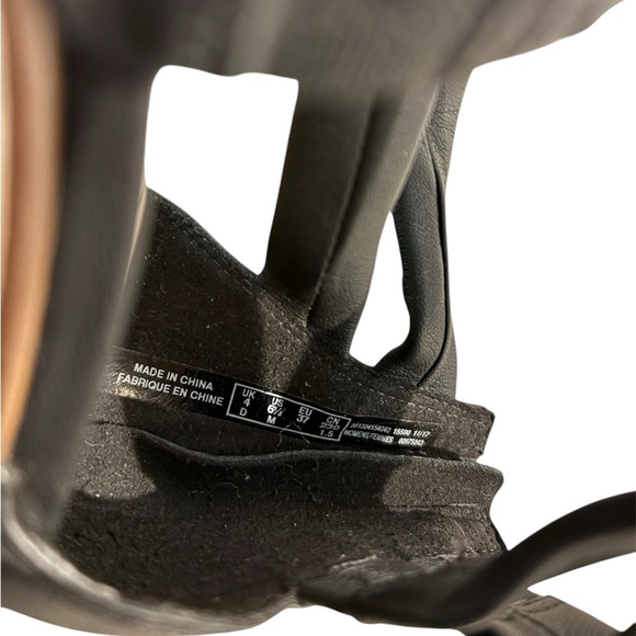 Clarks “Mena Silk” Sandal Black Women’s Size 6.5 - Picture 10 of 11